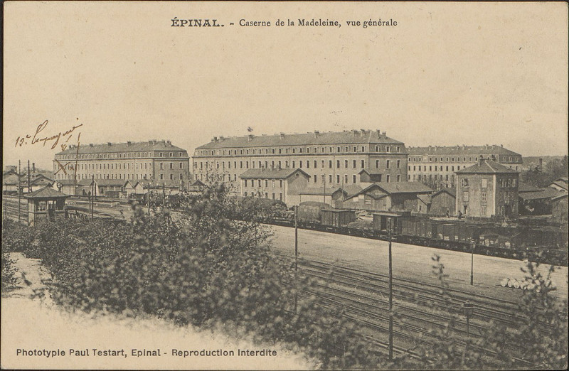 Carte postale ancienne Carte postale, Epinal, Caserne de la Madeleine, Vue générale
