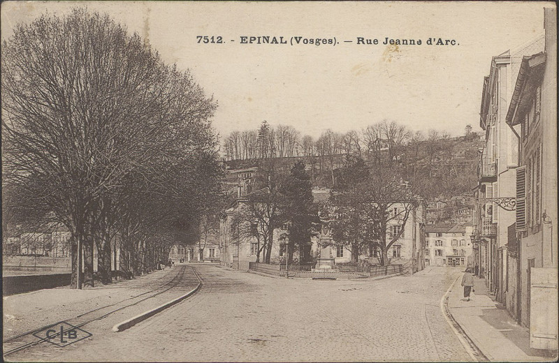 Carte postale ancienne Carte postale, Epinal (Vosges), Rue Jeanne d'Arc