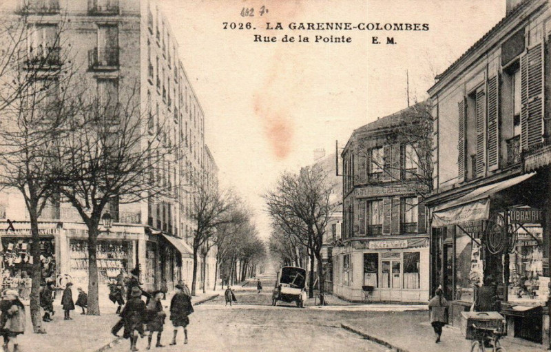 Carte postale ancienne La Garenne-Colombes.Rue de la Pointe
