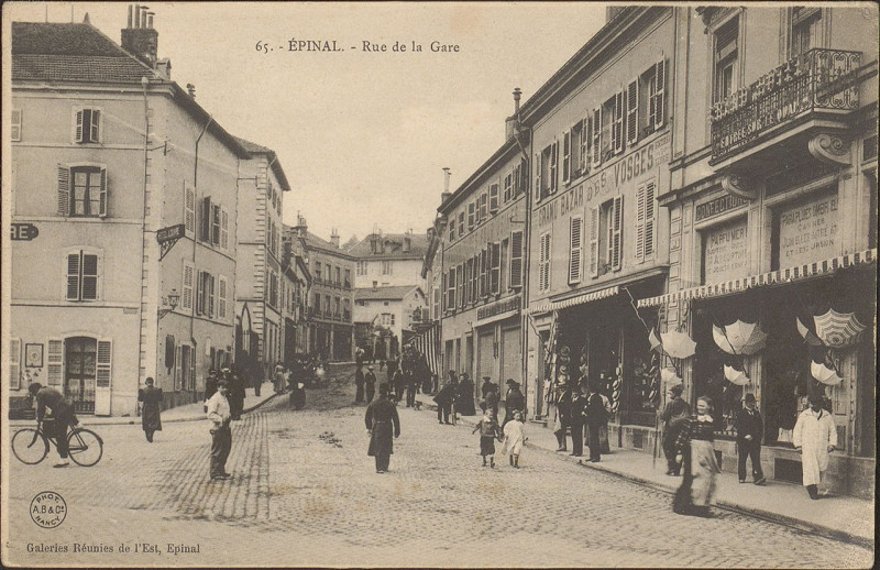 Carte postale ancienne Carte postale, Epinal, Rue de la Gare 3