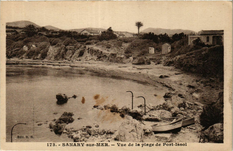 Carte postale ancienne Sanary-sur-Mer - Vue de la plage de Port Issol à Sanary-sur-Mer