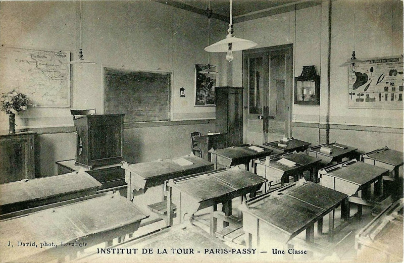 Carte postale ancienne Paris-Passy, institut de La Tour (Jules David)