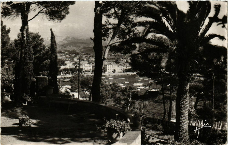 Carte postale ancienne Sanary-sur-Mer à Sanary-sur-Mer
