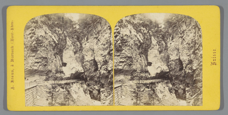 Carte postale ancienne Ingang van een kloof nabij Pfäfers, Zwitserland Entrée de la gorge de Pfaeffers (titel op object) Suisse (serietitel op object), Rp-F-F07904