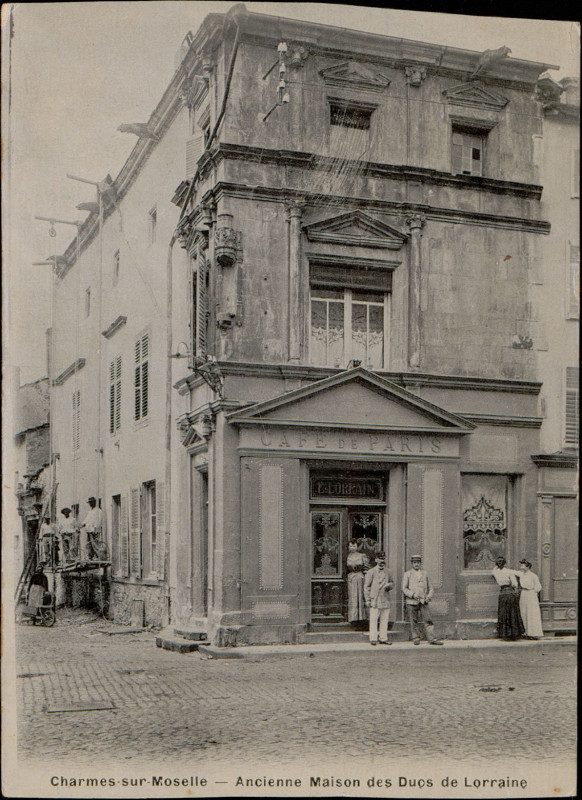 Carte postale ancienne Charmes, Ancienne maison des ducs de Lorraine