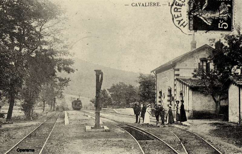 Carte postale ancienne Cavaliere. - La Gare