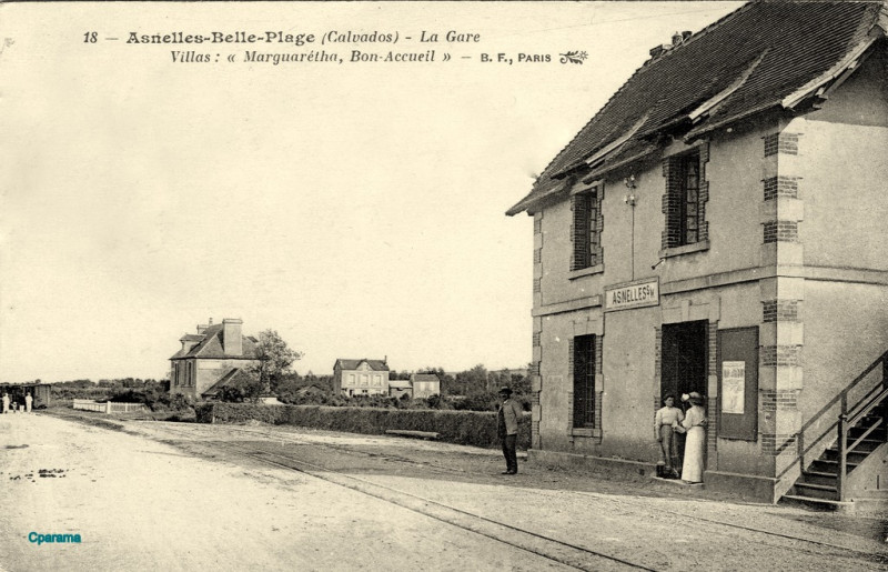 Carte postale ancienne Gare d'Asnelles-la-Belle-Plage