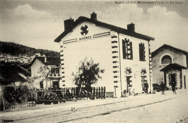 Carte postale ancienne Gare de Bormes-les-Mimosas (1)