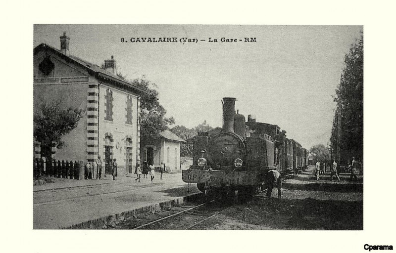 Carte postale ancienne Gare de Cavalaire-sur-Mer (3)