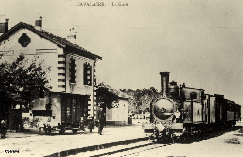 Carte postale ancienne Gare de Cavalaire-sur-Mer (4)