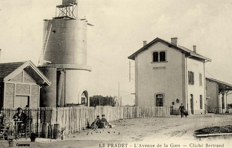 Carte postale ancienne Gare du Pradet (2)