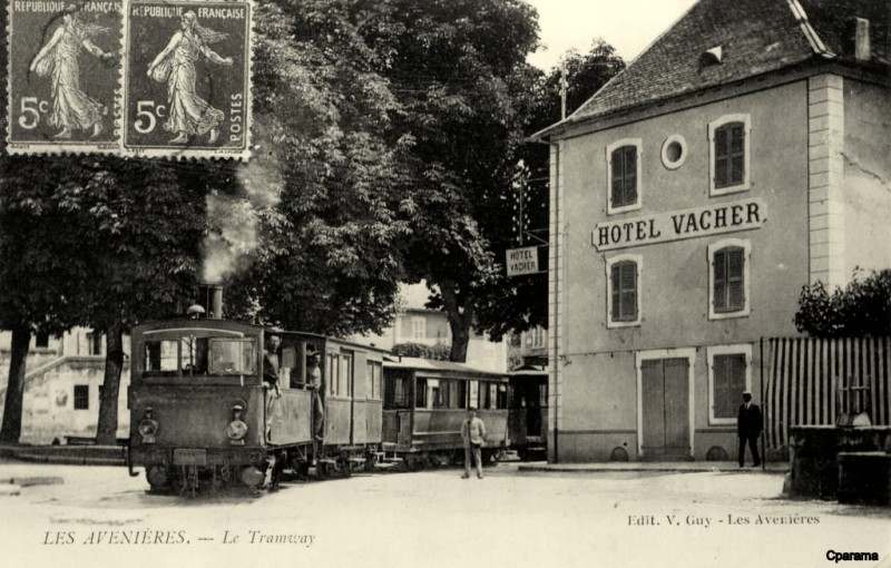 Carte postale ancienne Les Avenieress. - Le Tramway