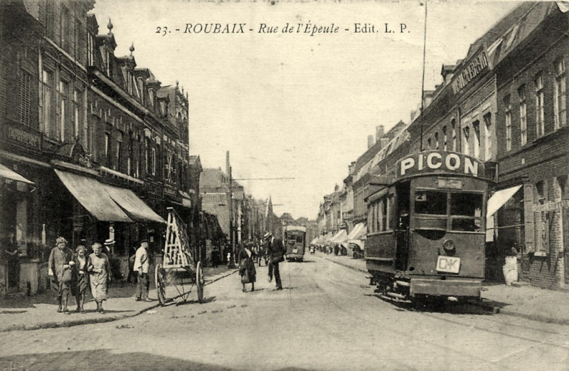 Carte postale ancienne Roubaix - Rue de l'Epeule