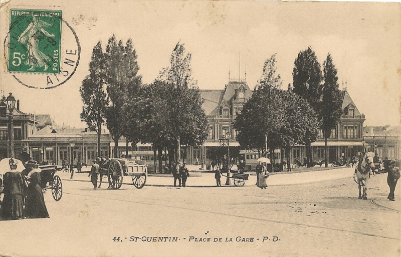 Carte postale ancienne Saint-Quentin Gare 1911