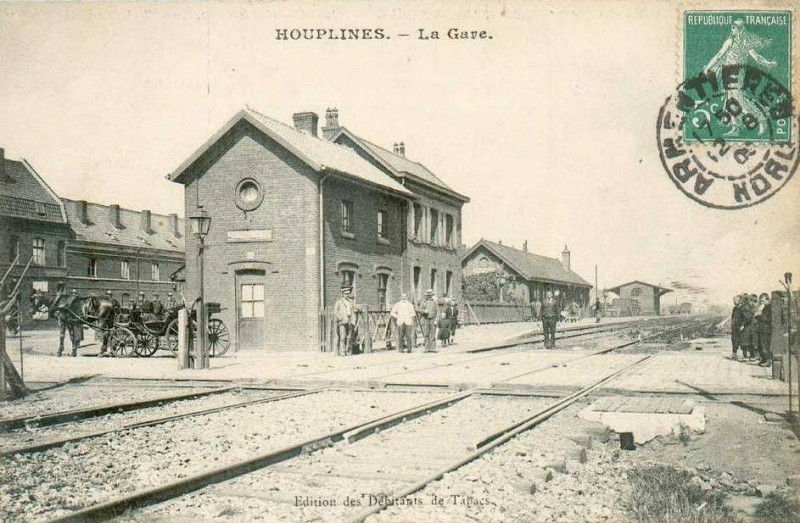 Carte postale ancienne Editions des Débitants de Tabacs Houplines La Gare