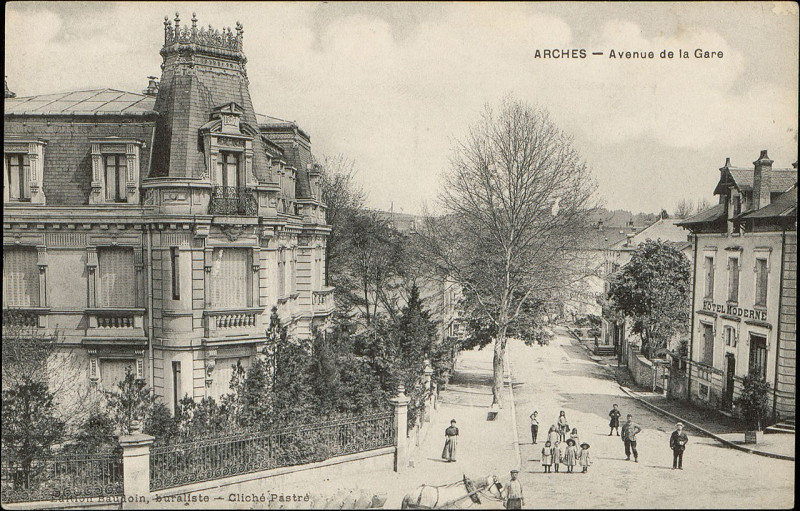 Carte postale ancienne Carte postale, Arches, Avenue de la Gare
