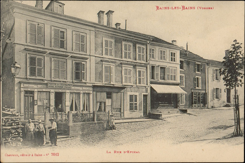 Carte postale ancienne Carte postale, Bains-les-Bains (Vosges), La Rue d'Epinal