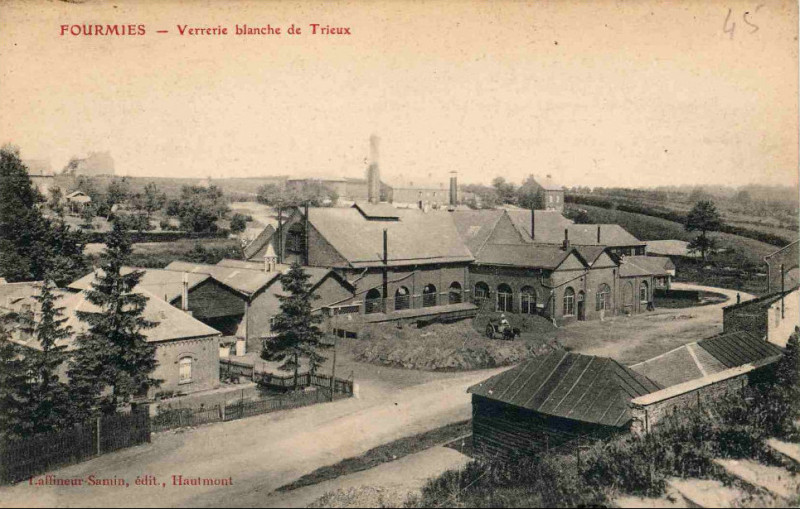 Carte postale ancienne Fourmies - verrerie blanche de Trieux
