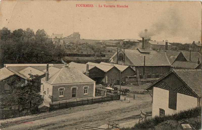 Carte postale ancienne Fourmies - verrerie blanche