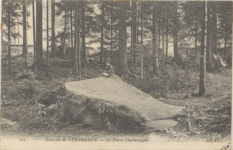 Carte postale ancienne Carte postale, Environs de Gérardmer, La Pierre Charlemagne