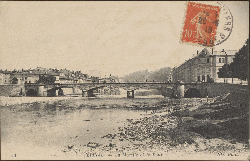 Carte postale ancienne Carte Postale, Epinal, La Moselle et le Pont