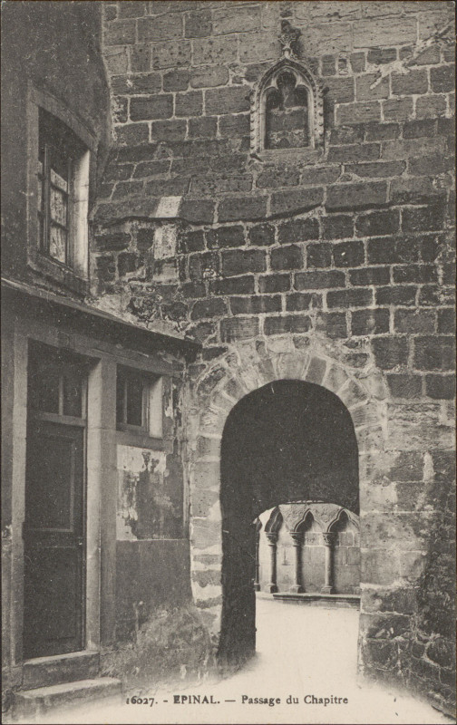 Carte postale ancienne Carte postale, Epinal, Passage du Chapitre
