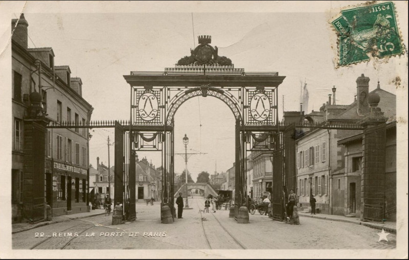 Carte postale ancienne Reims Octroi Porte de Paris