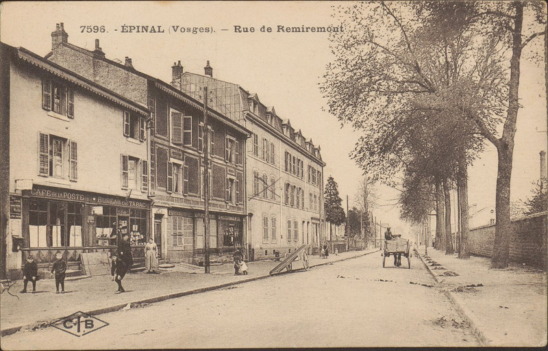 Carte postale ancienne Carte postale, Epinal (Vosges), Rue de Remiremont