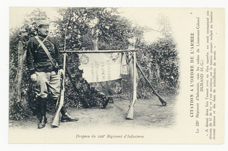 Carte postale ancienne Drapeau du 226e Régiment d'Infanterie