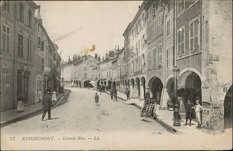 Carte postale ancienne Carte postale, Remiremont, Grande Rue 2