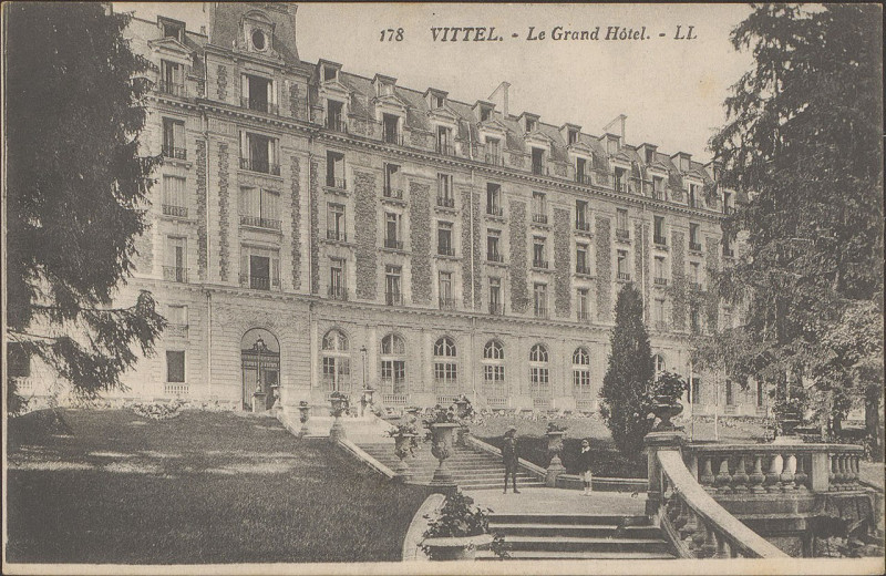 Carte postale ancienne Carte postale, Vittel, Le Grand Hôtel
