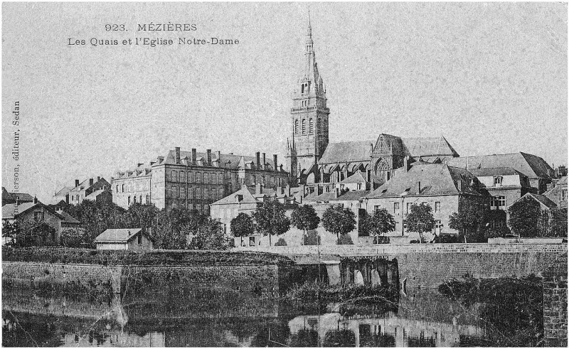 Carte postale ancienne 923. Mézières — Les Quais et l'Eglise Notre-Dame à Charleville-Mézières