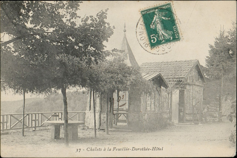 Carte postale ancienne Carte postale, Châlets à la feuillée-Dorothée-Hôtel