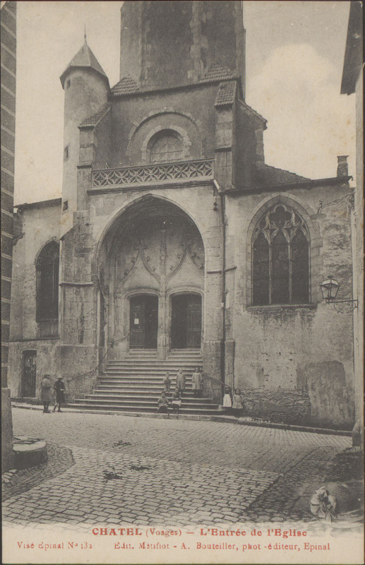 Carte postale ancienne Carte postale, Châtel (Vosges), L'Entrée de l'Eglise