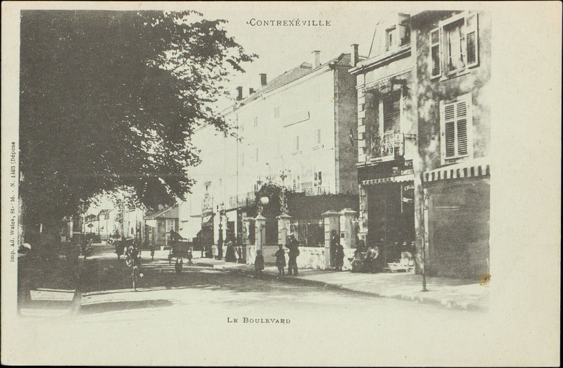 Carte postale ancienne Carte postale, Contrexéville, Le Boulevard