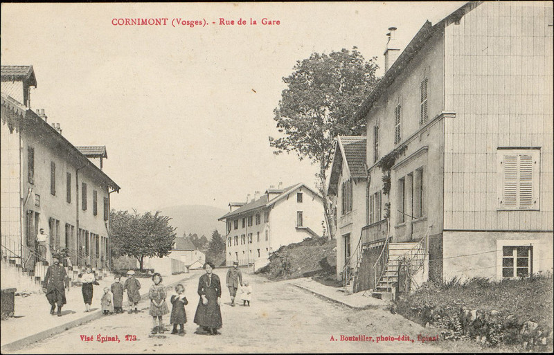 Carte postale ancienne Carte postale, Cornimont (Vosges), Rue de la Gare