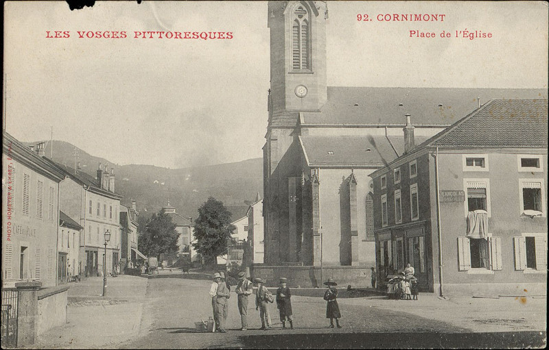 Carte postale ancienne Carte postale, Cornimont, Place de l'Eglise