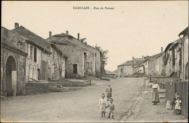 Carte postale ancienne Carte postale, Damblain, Rue de Poiseul
