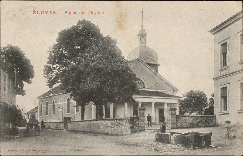 Carte postale ancienne Carte postale, Eloyes, Place de l'Eglise