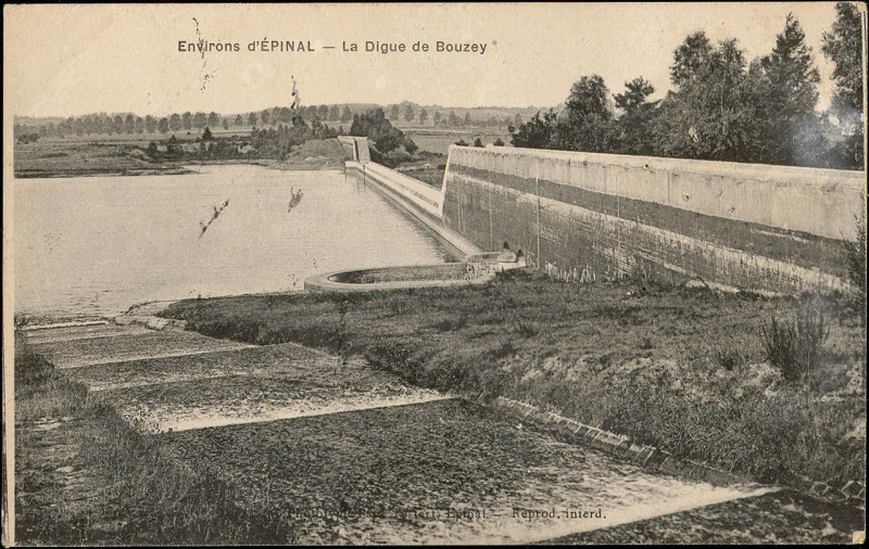 Carte postale ancienne Carte postale, Environs d'Epinal, La digue de Bouzey