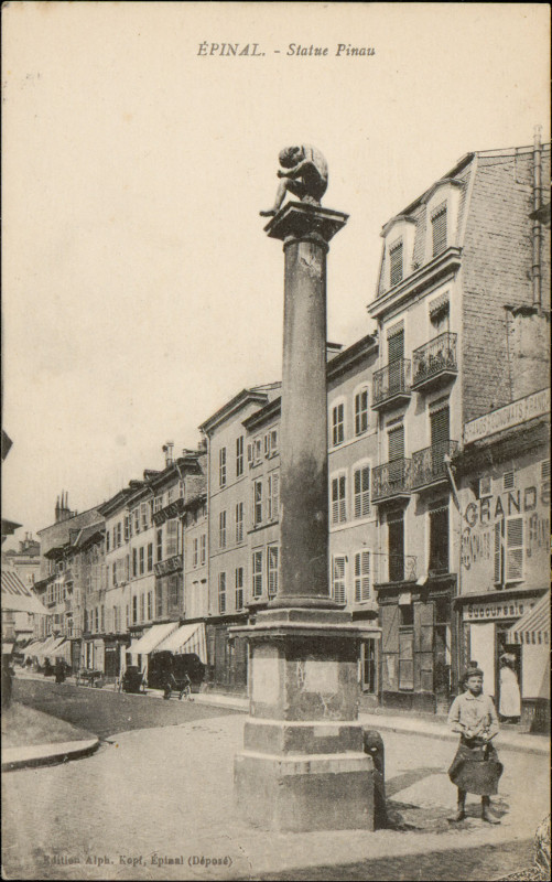 Carte postale ancienne Carte postale, Epinal, Statue Pinau 2