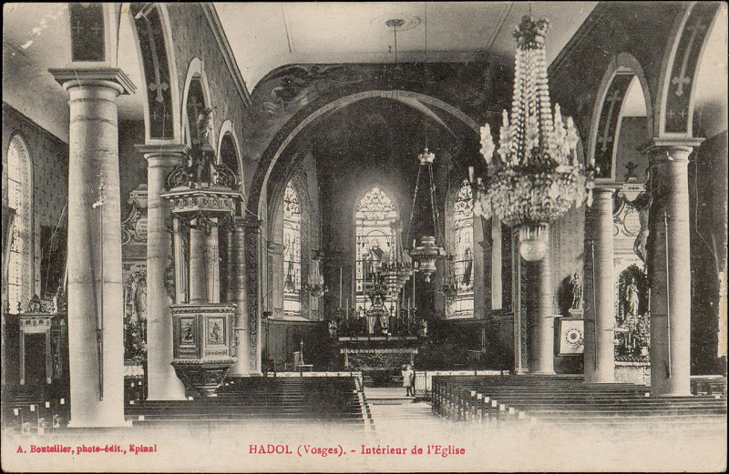 Carte postale ancienne Carte postale, Hadol (Vosges), Intérieur de l'Eglise