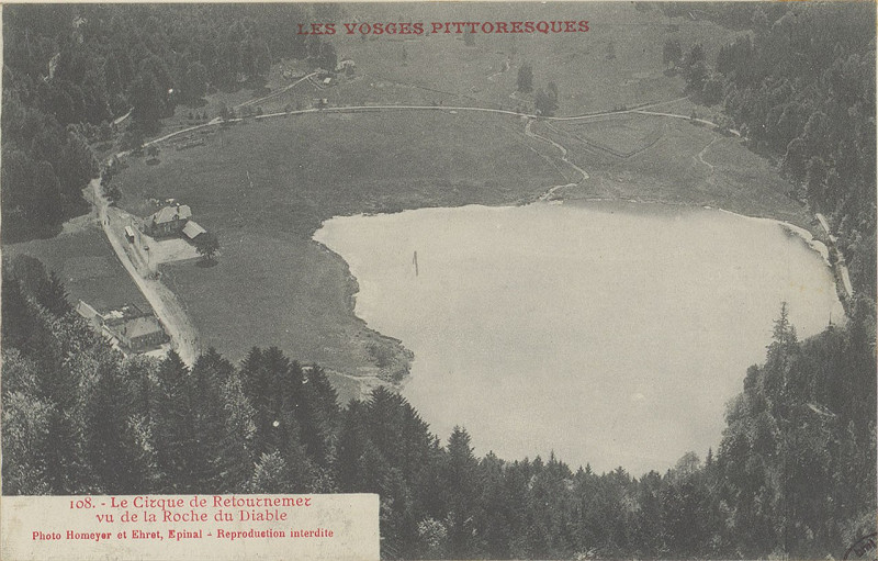 Carte postale ancienne Carte postale, Le cirque de Retournemer vu de la roche du Diable