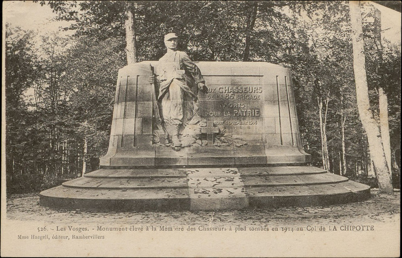 Carte postale ancienne Carte postale, Monument élevé à la Mémoire des Chasseurs à pied en 1914 au Col de la Chipotte