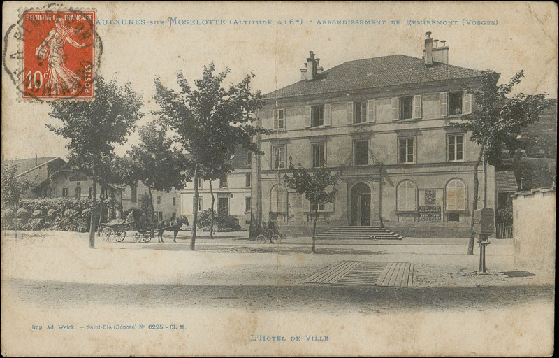 Carte postale ancienne Carte postale, Saulxures-sur-Moselotte (Altitude 416 m), Arrondissement de Remiremont (Vosges), L'Hôtel de Ville