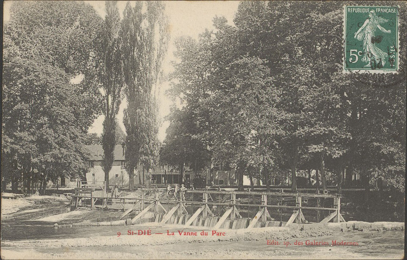 Carte postale ancienne Carte postale, St-Dié, La Vallée du parc