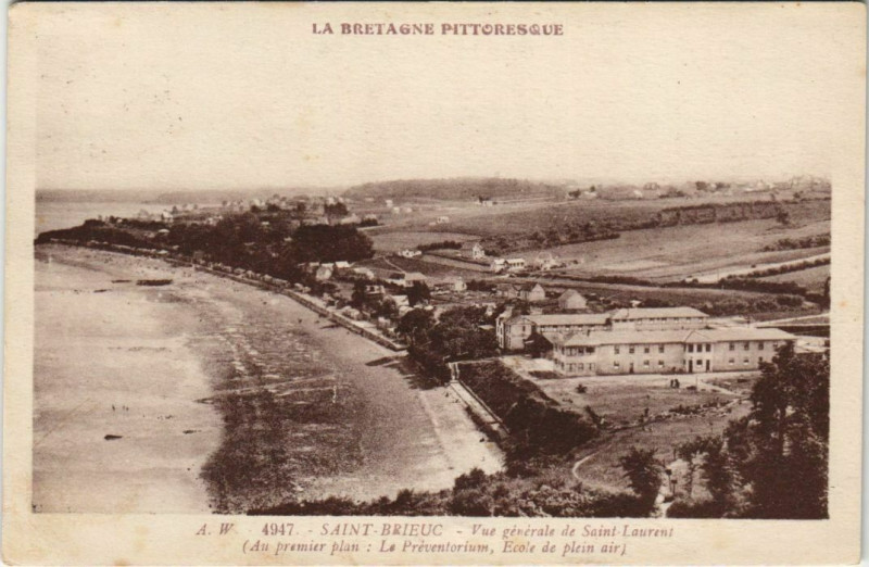 Carte postale ancienne Saint-Brieuc Saint-Laurent - Vue Generale de Saint-Laurent à Saint-Brieuc