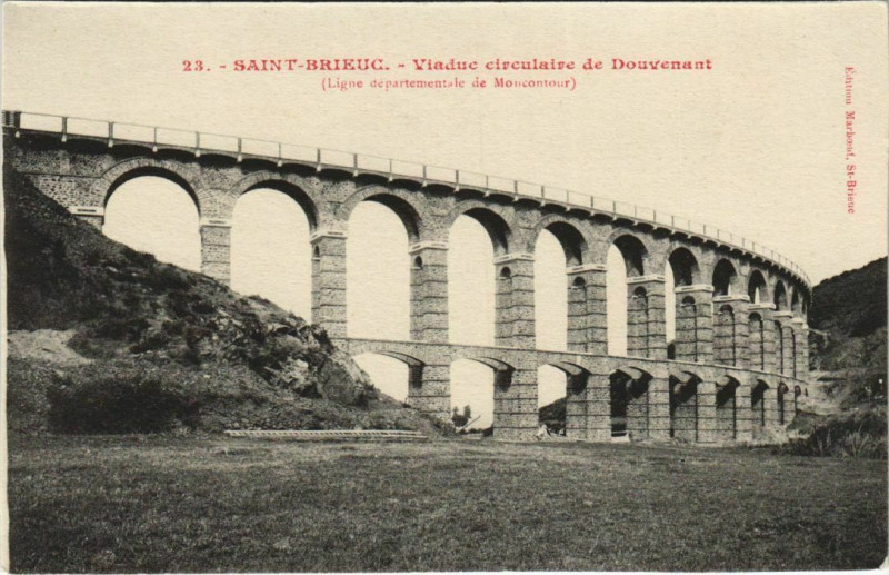 Carte postale ancienne Saint-Brieuc Viaduc Circulaire de Douvenant à Saint-Brieuc
