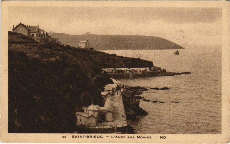 Carte postale ancienne Saint-Brieuc L'Anse aux Moines à Saint-Brieuc