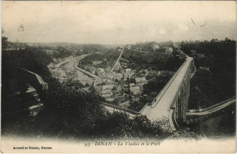 Carte postale ancienne Dinan Le Viaduc et le Port à Dinan